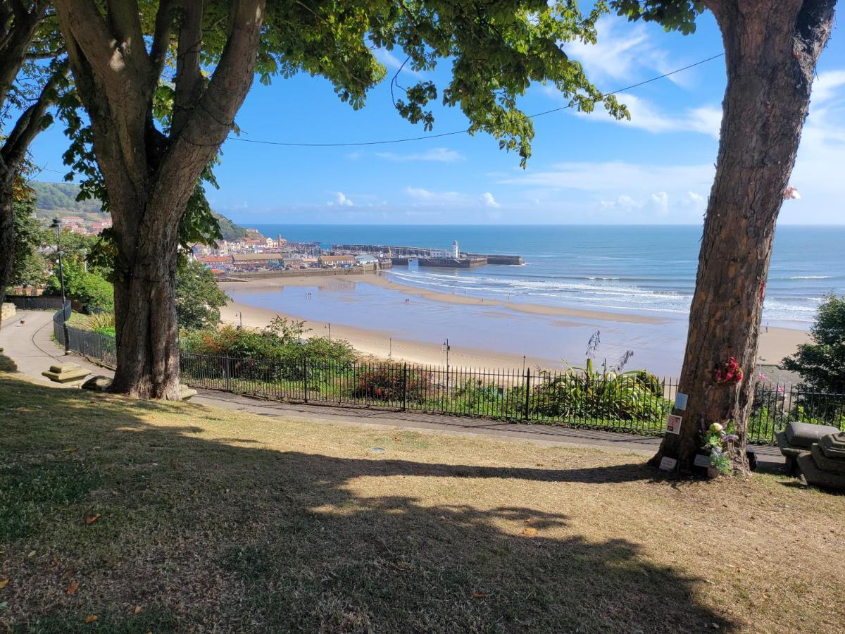 Sea Side Flat 5 With Fast Wifi And Free Parking Apartment Scarborough Exterior photo